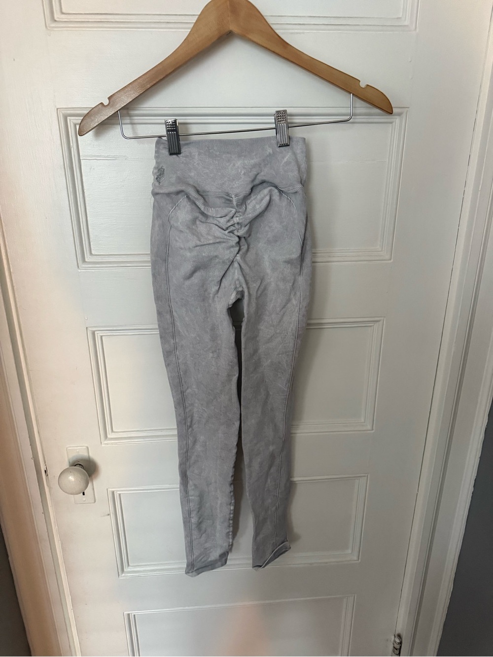 FP Movement by Free People Light Gray Butt-Scrunch Leggings